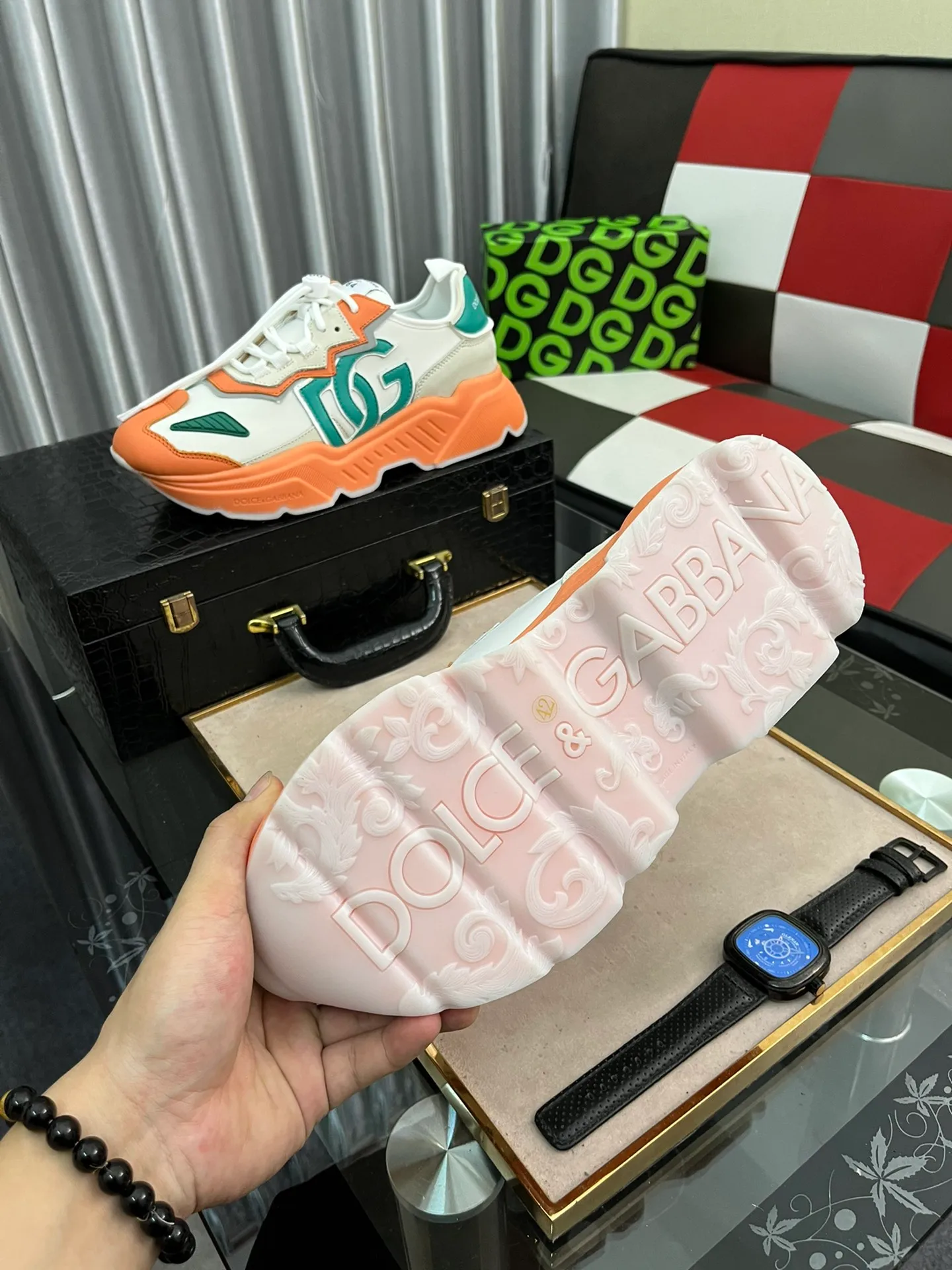 Ex-factory price 480⌚️⌚️[DG] Men's casual shoes, high-end quality, synchronized with counters, the version is compared with the original version, the upper is imported cowhide and the outsole is glued, the lining is full cowhide, exquisite and luxurious, size: 38–453⃣️Colors available